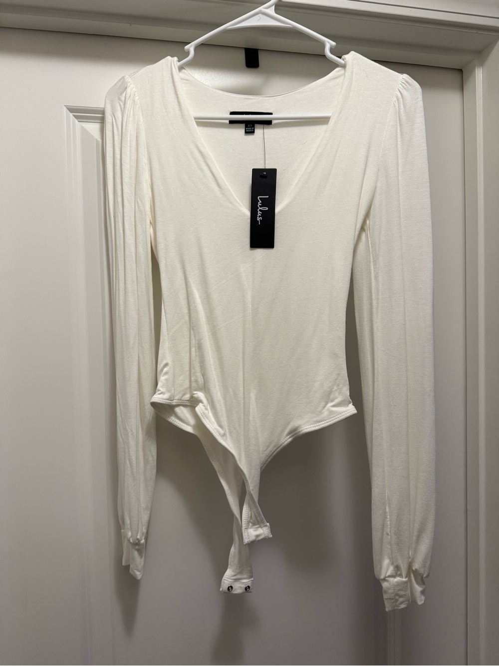Lulu's Cream V-Neck Long Sleeve Snap Bodysuit